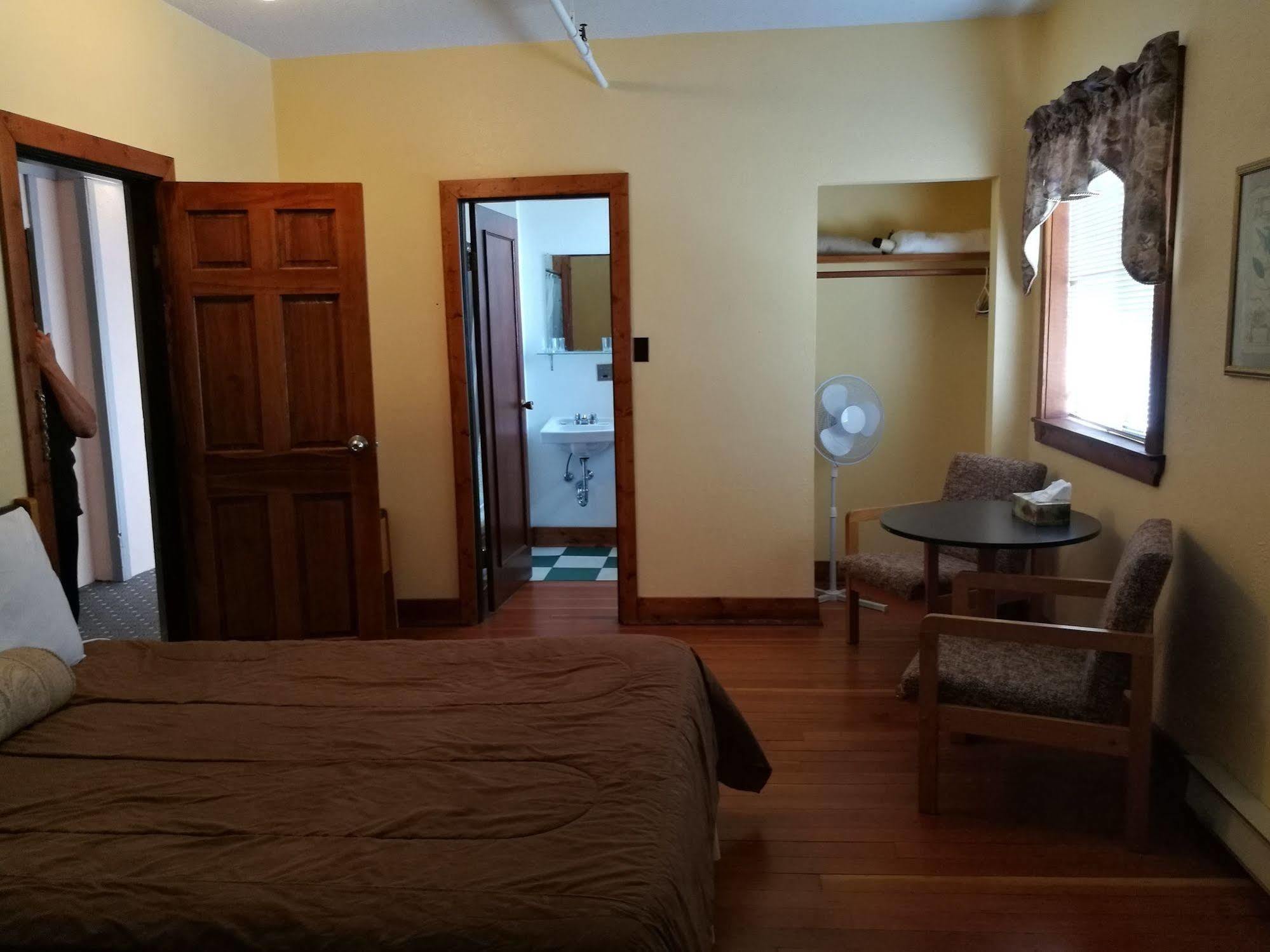 Rodmay Hotel بويل ريفر المظهر الخارجي الصورة